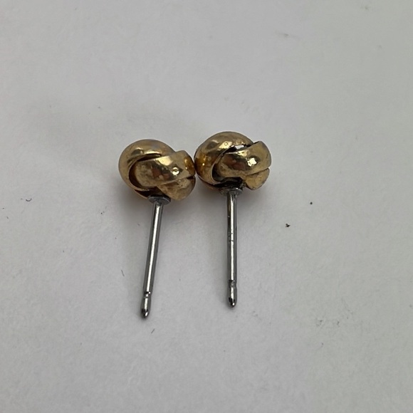 Vintage Small Love Knot Earrings - Picture 5 of 6